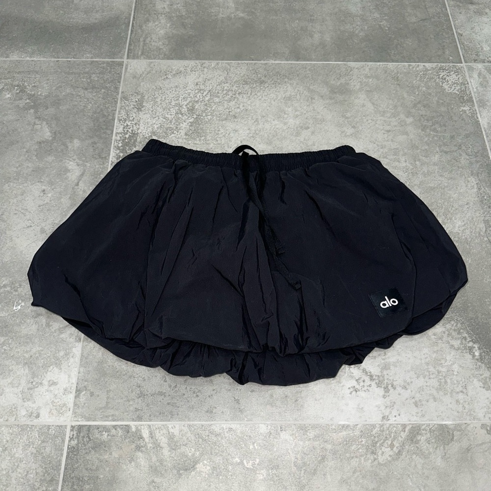 COPY - Alo workout short dress size small